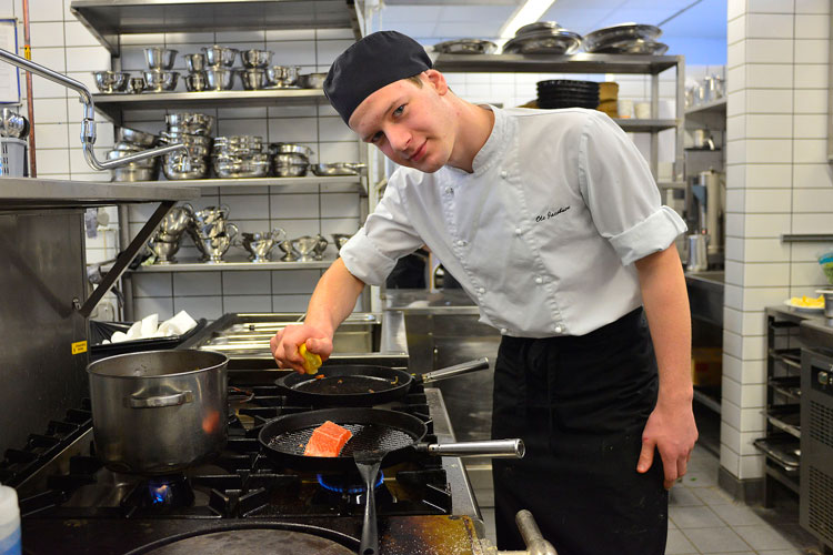 Dette er et felt for deg med fantasi og skapende trang, enten det er servitørens kunnskaper innen gjestebehandling og salg, konditorens fingerferdigheter, kokkens evne til å komponere nye retter eller industriens evne til å lage nye produkter.