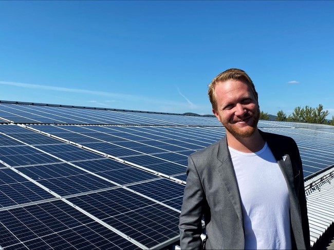 Fylkestinget i Vestfold og Telemark fylkeskommune har vedtatt en miljøpakke som gir strømsparing tilsvarende strømforbruket til rundt 260 vanlige husstander.