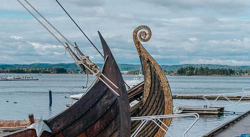 Vikingeskip ved brygga i Tønsberg