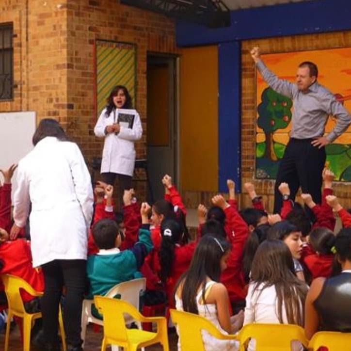 Elever fra en colombiansk skole